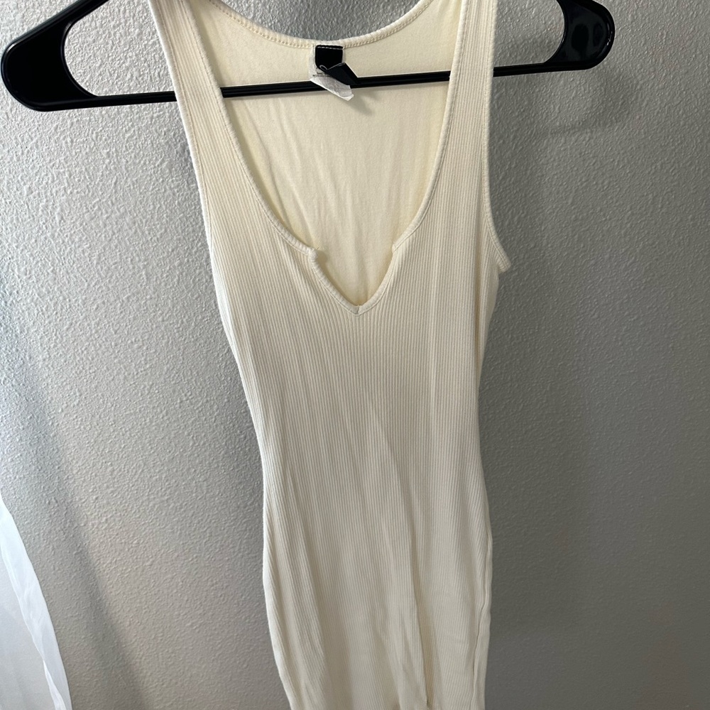 white windsor dress